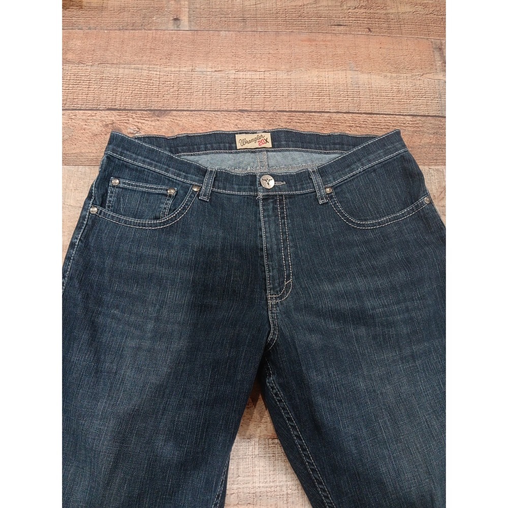 Wrangler 20x Jeans Men's Size 38x32 Dark Wash Denim 2569